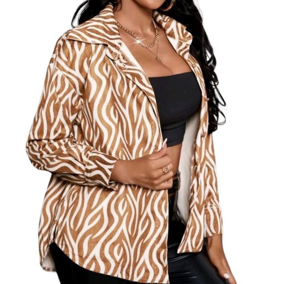 Button Down Animal Print Jacket - Picture 4 of 5